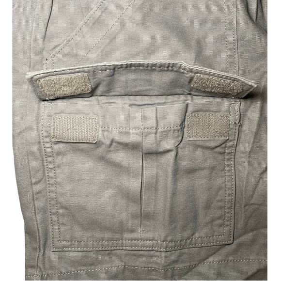 Stylish Grey Shorts - Perfect for Any Occasion - Picture 6 of 6